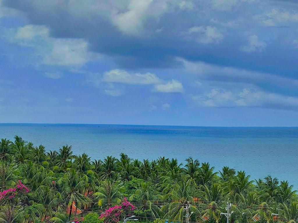 Victoria Phu Quoc Hotel Beachfront Night Market Exterior foto